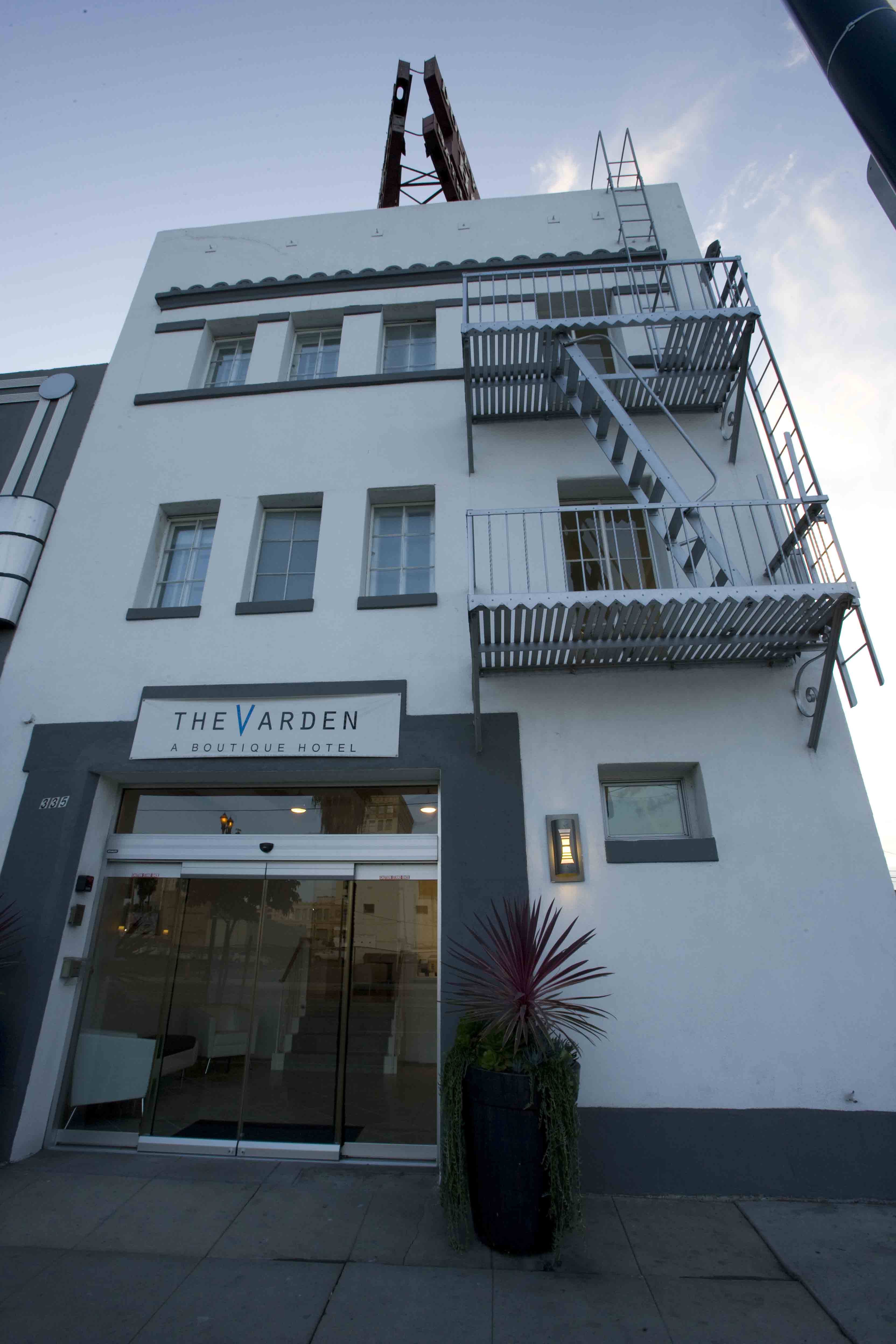Hotel Vol.3: The Varden Hotel