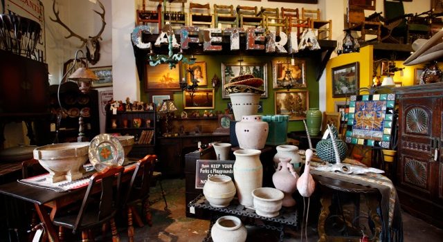 Antique Dealers also increasing at Inspiration show!