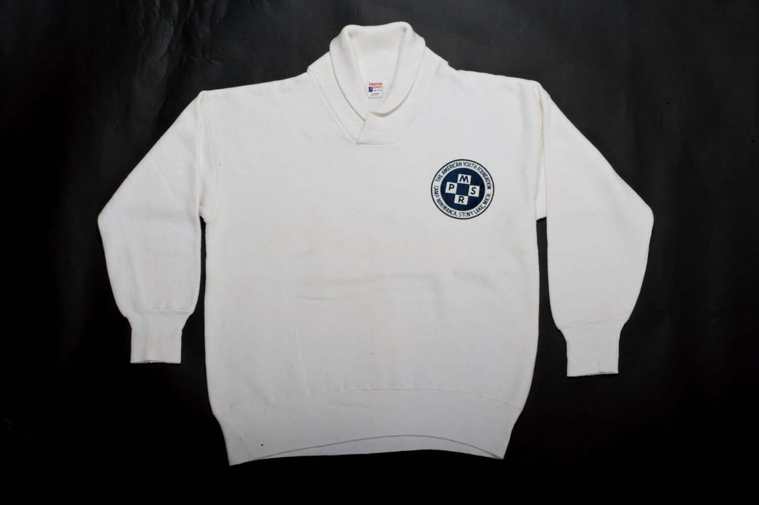 Vintage Auction File 28: Round-Collar Sweatshirt “The American Youth Foundation” 