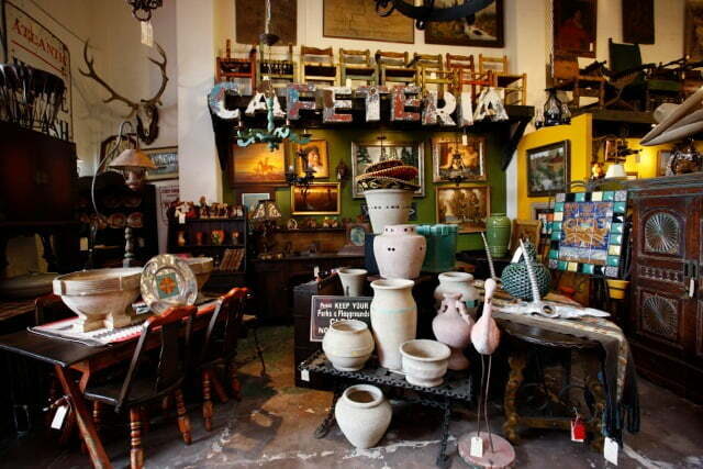 Antique Dealers also increasing at Inspiration show!