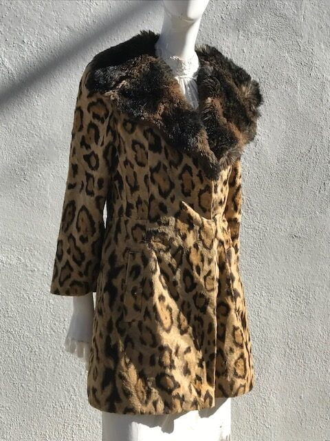 thekaliman from LA will bring many ladies FUR coats & jackets to the show! WOW!!