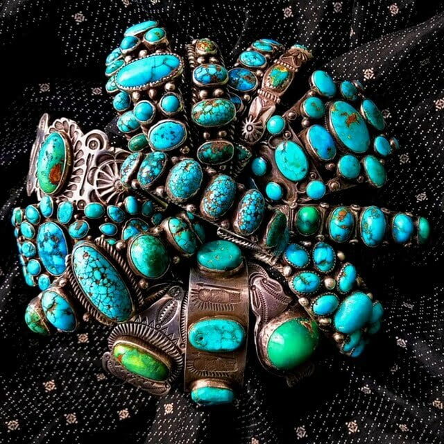 See and touch lots of beautiful Navajo Jewelry on 2/7-8!!